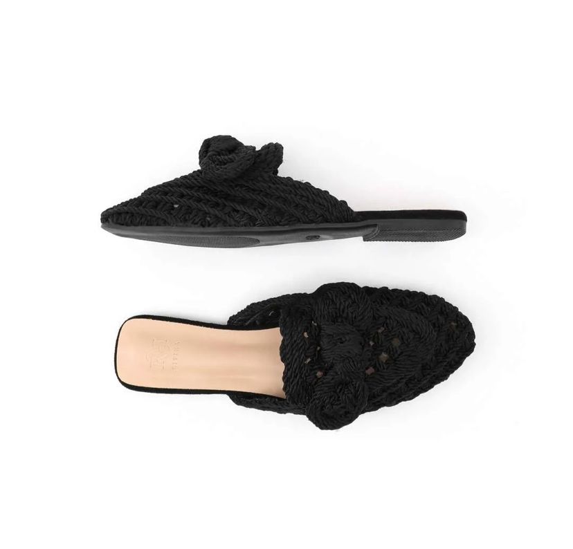 SANDAL