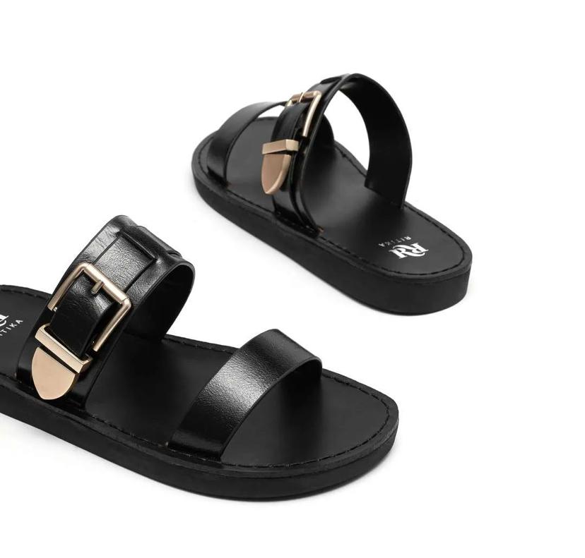 SANDAL
