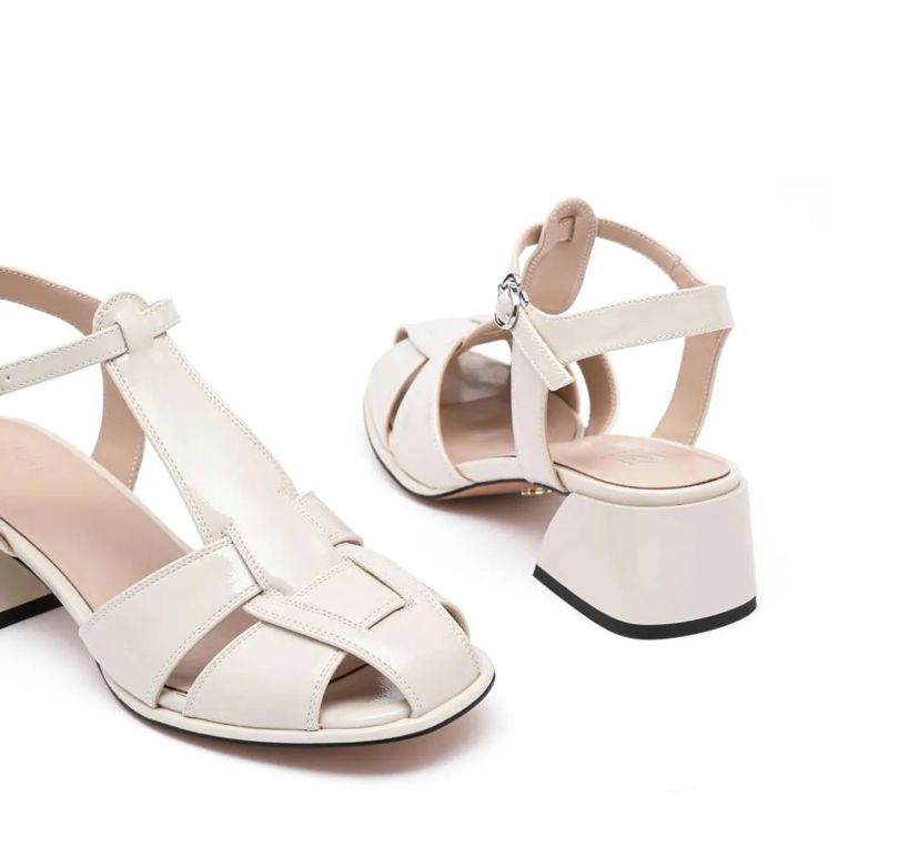 SANDAL