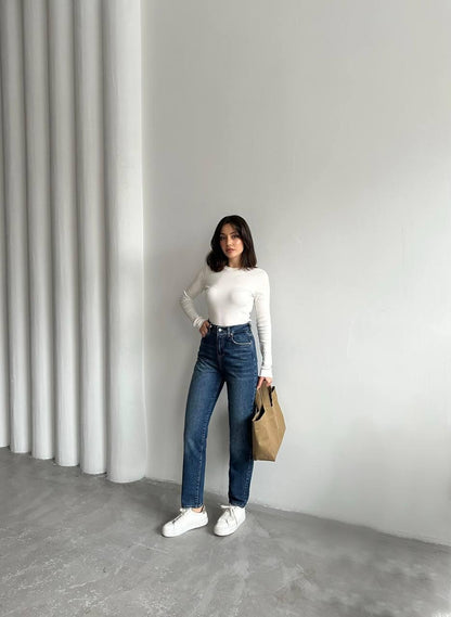 MOM JEANS