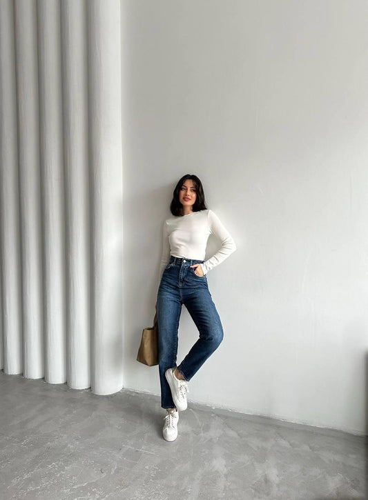 MOM JEANS