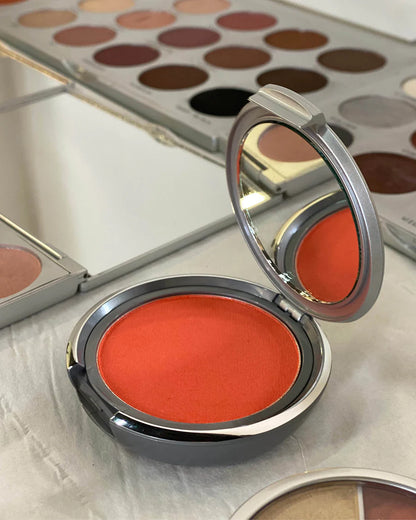 GLAMOUR GLOW BLUSH