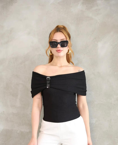 OFF-SHOULDER BASIC