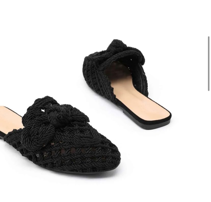 SANDAL