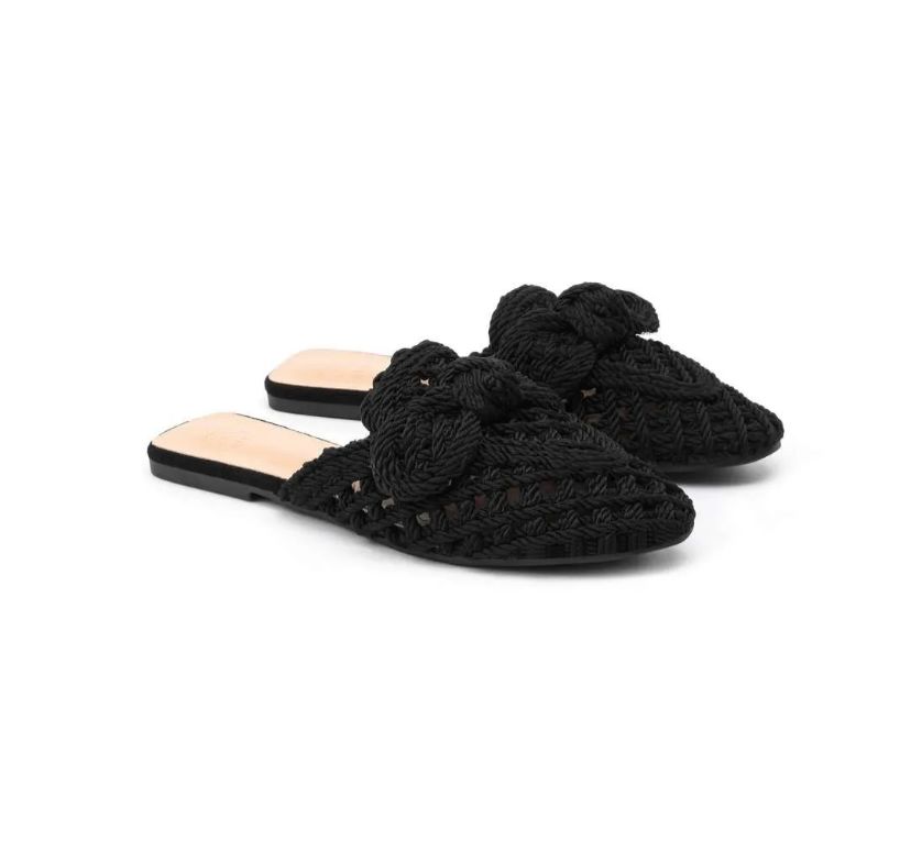 SANDAL