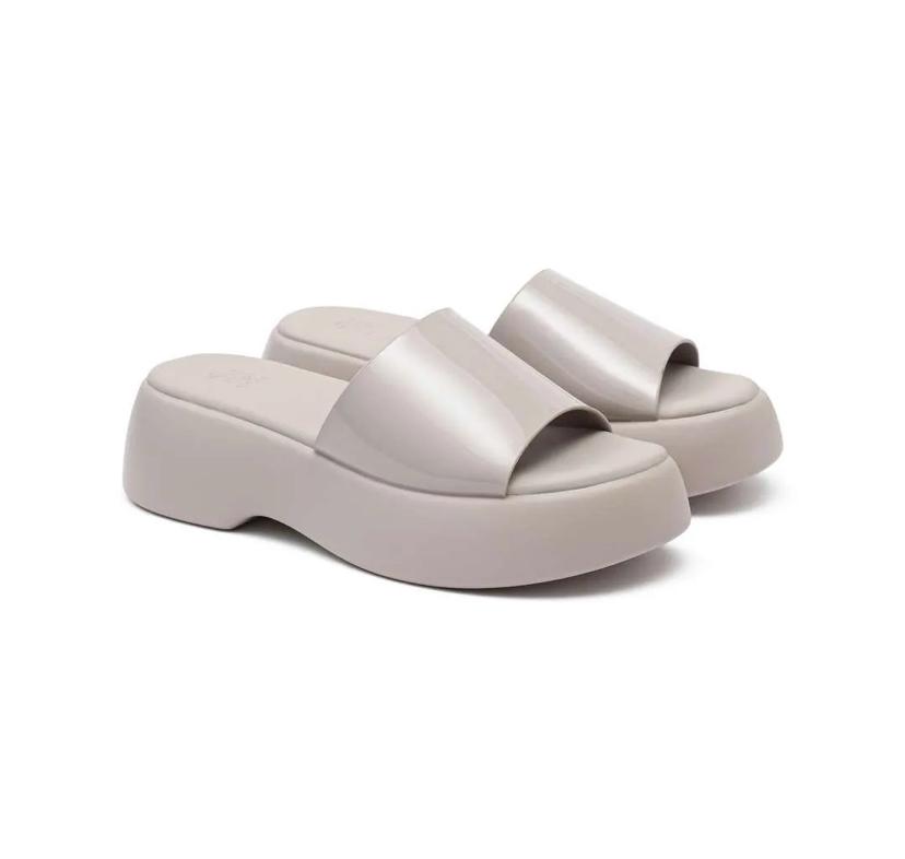 SANDAL