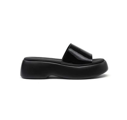 SANDAL