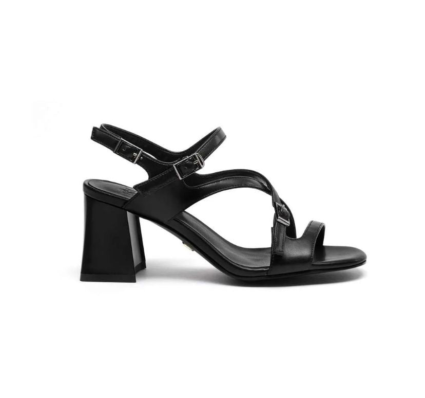SANDAL