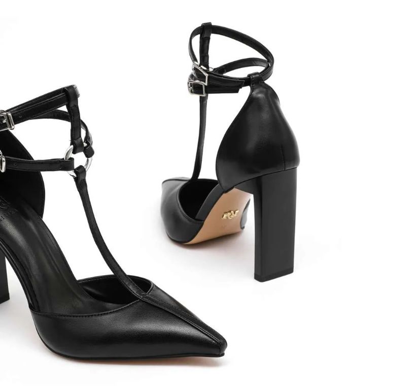 PUMPS