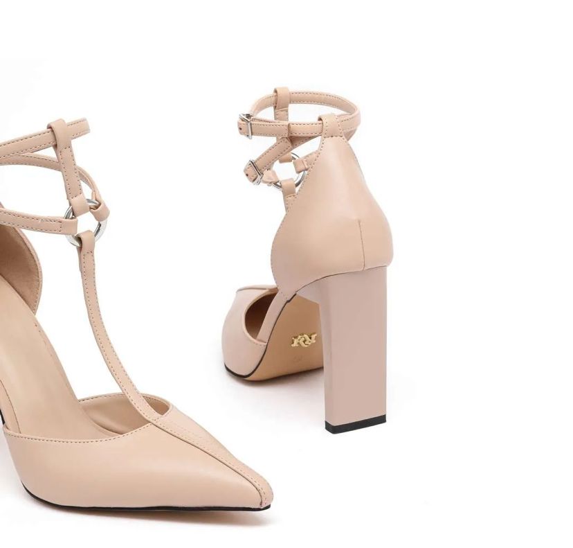 PUMPS