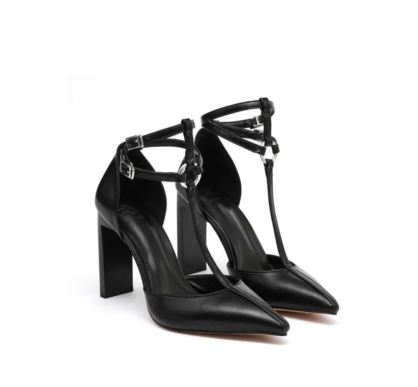 PUMPS