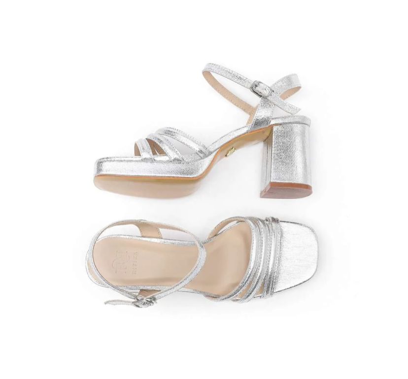 SANDAL