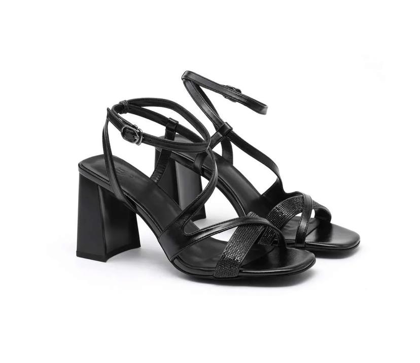 SANDAL