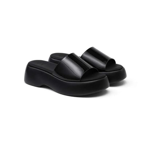 SANDAL