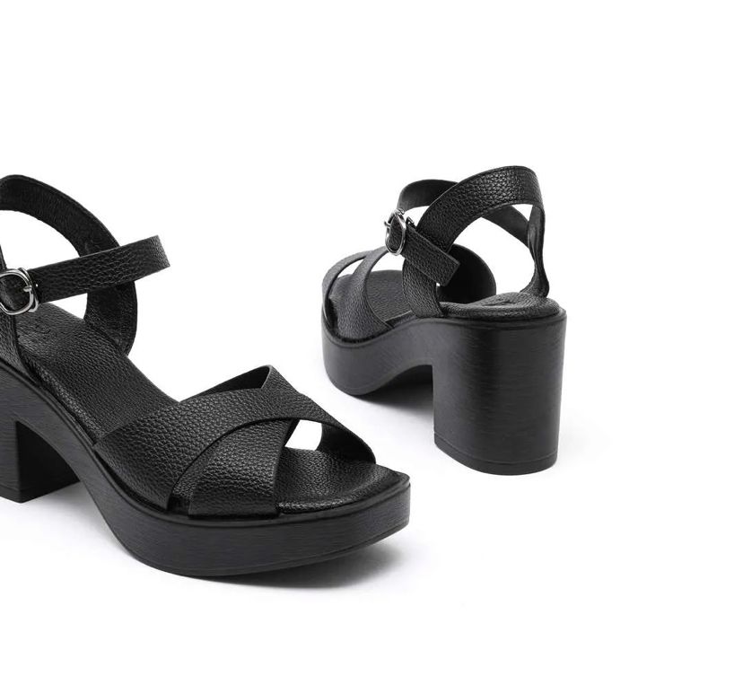SANDAL
