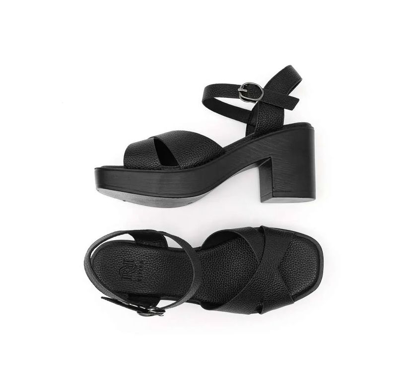 SANDAL