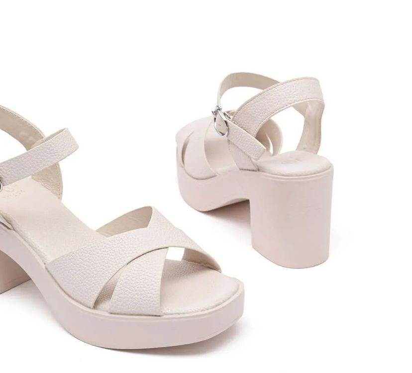 SANDAL