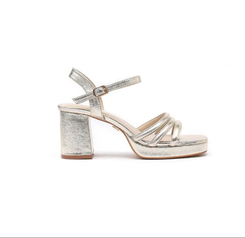 SANDAL