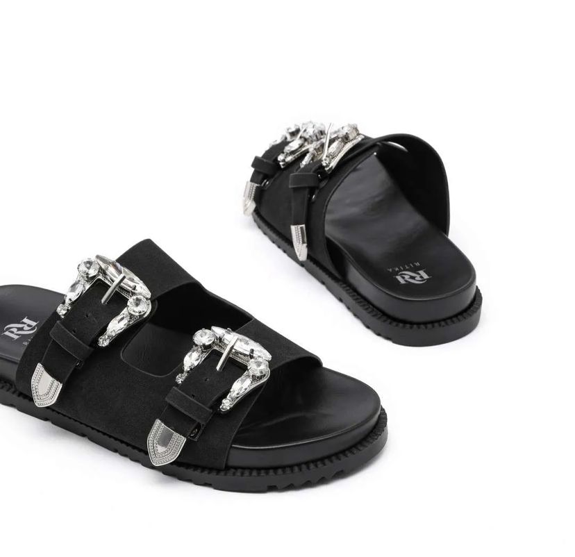 SANDAL
