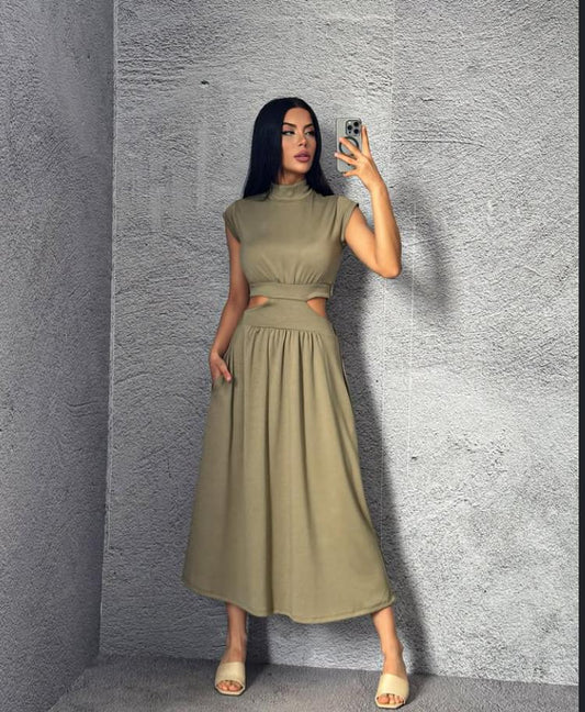 DRESS